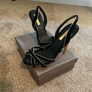 BCBG gold and black peep toe pump